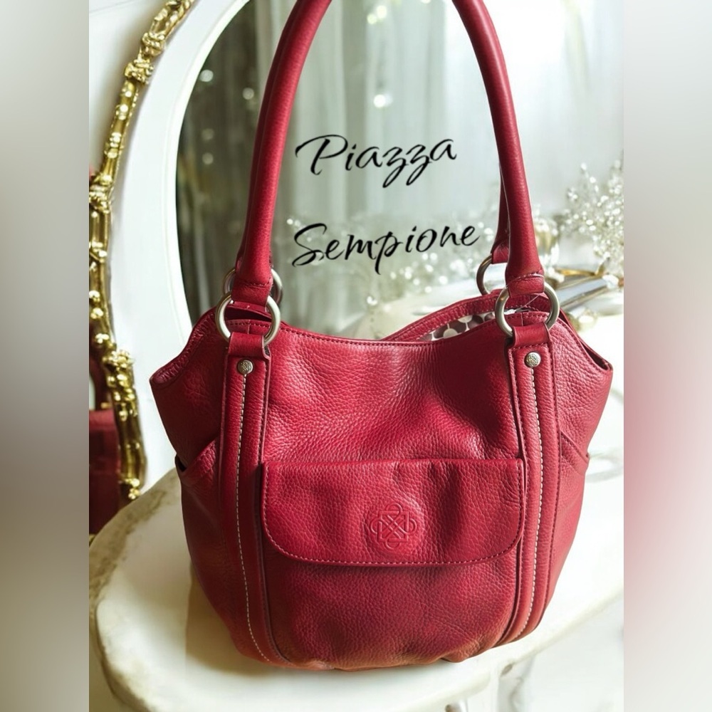 Red leather medium-sized Piazza Sempione Shoulderbag